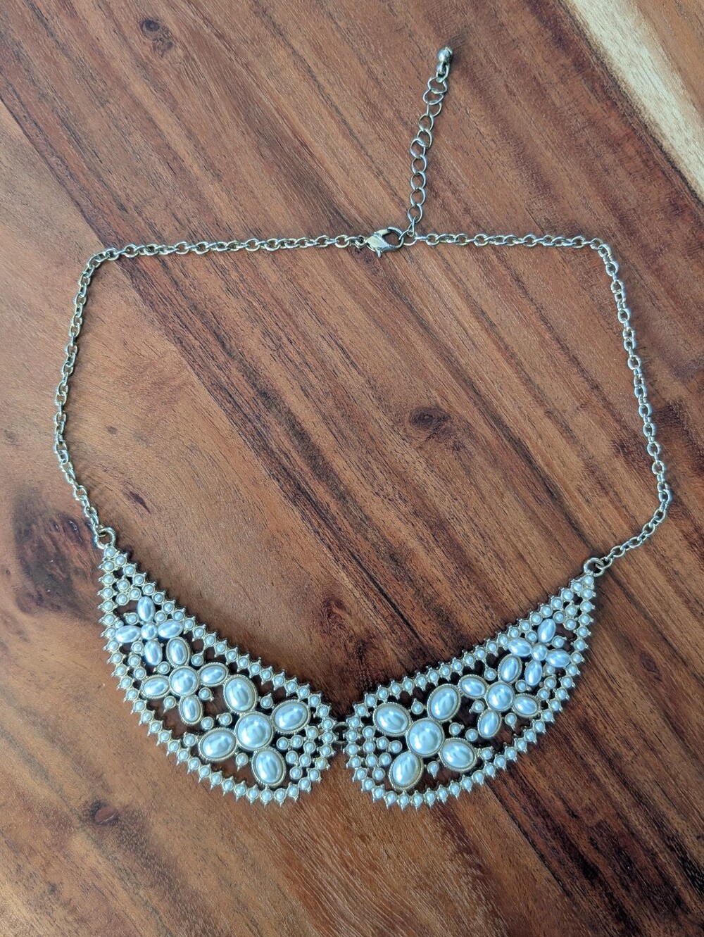 Pearl Collar Necklace
